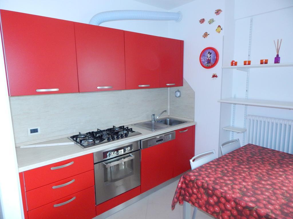 Residence La Perla Finale Ligure Room photo